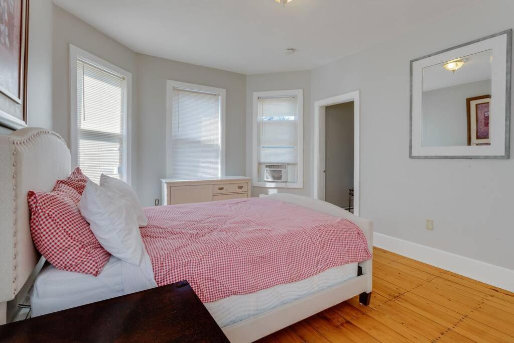 New! Boston Condo Near Mbta, 3 Mi To Fenway! Ngoại thất bức ảnh